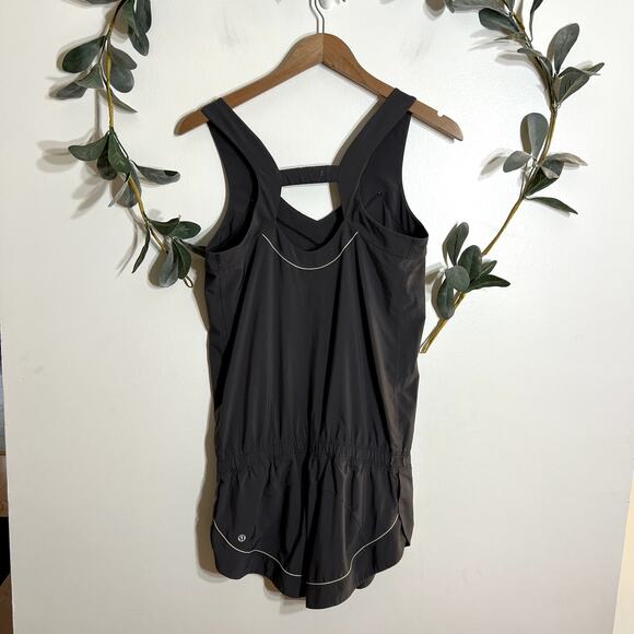 Lululemon Speedy Runsie Romper Size 6 - Picture 3 of 6